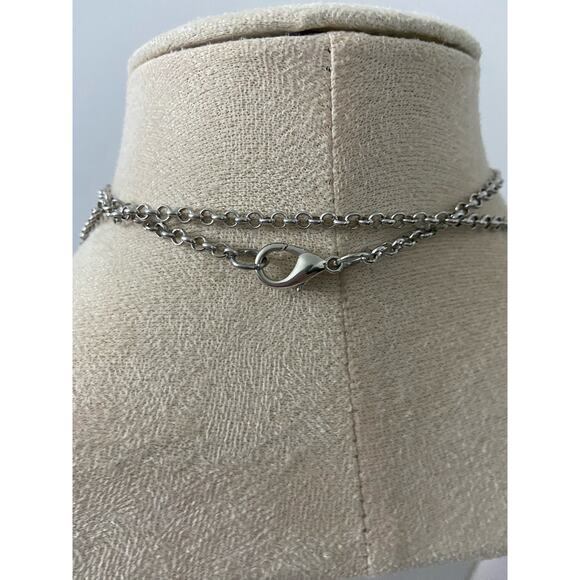 Long chain necklace with Upcycled pendant - Picture 4 of 5